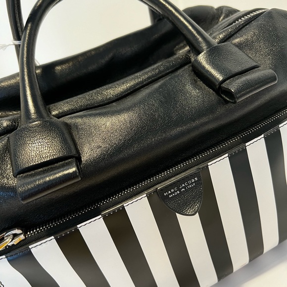 Black and White Marc Jacobs bag - Picture 6 of 8